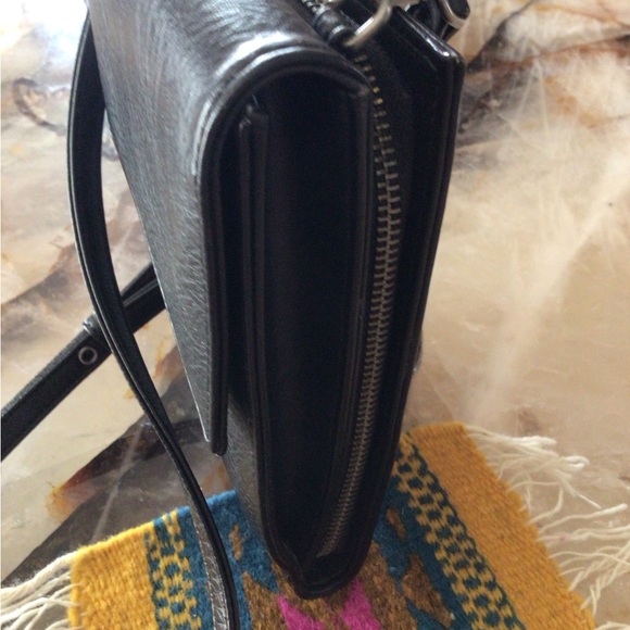 Matt & Nat crossbody Purse - Picture 3 of 8